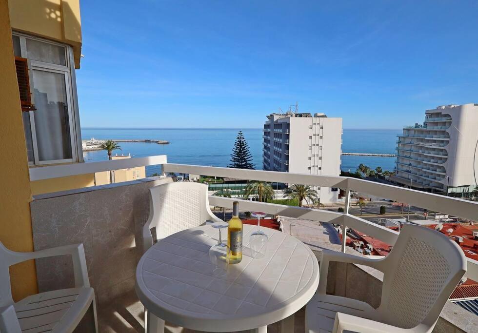 Ferienwohnung Vistas Al Mar Y Al Puerto Deportivo Benalmádena Exterior foto
