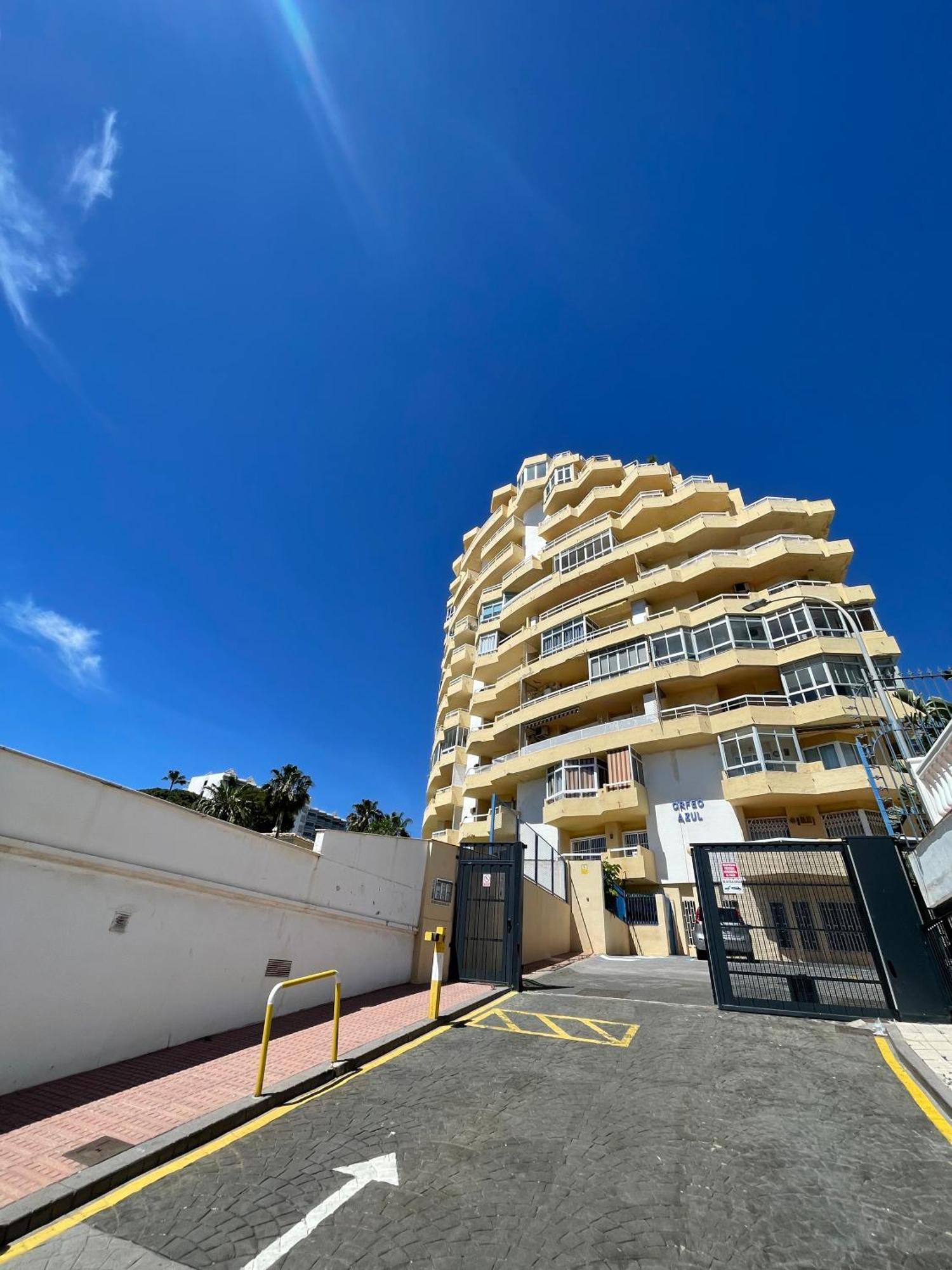 Ferienwohnung Vistas Al Mar Y Al Puerto Deportivo Benalmádena Exterior foto